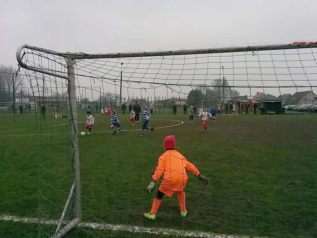 20150328-ladies-leerne-goalie