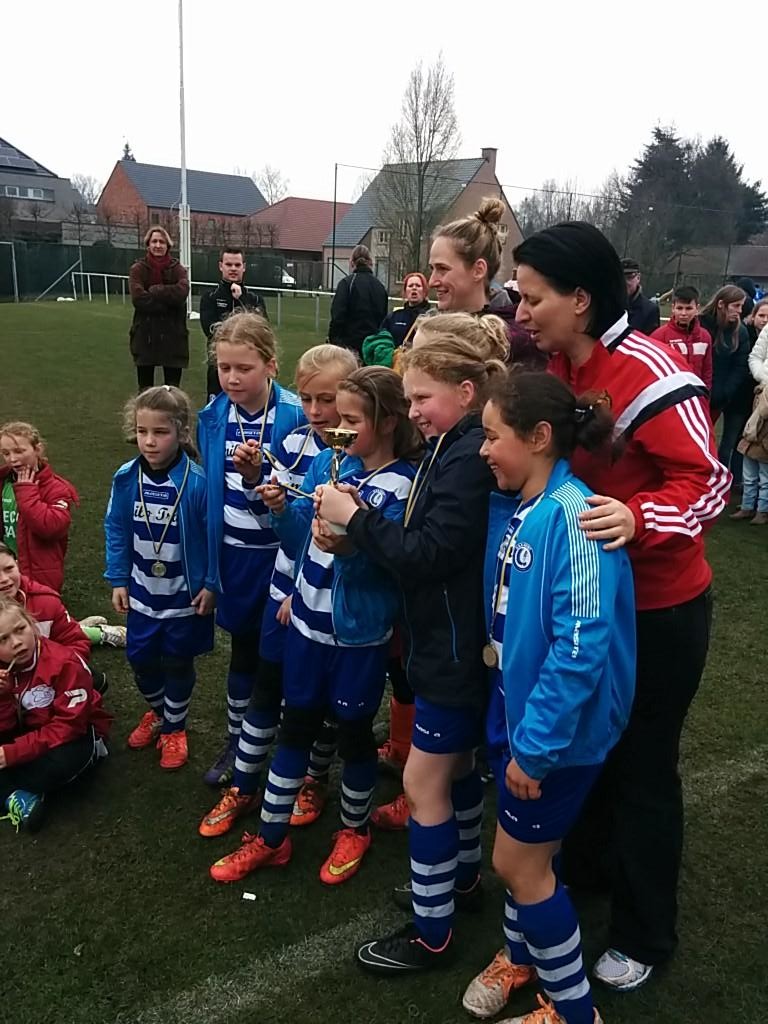 2015-sinaai-girls-paastornooi-winnaars